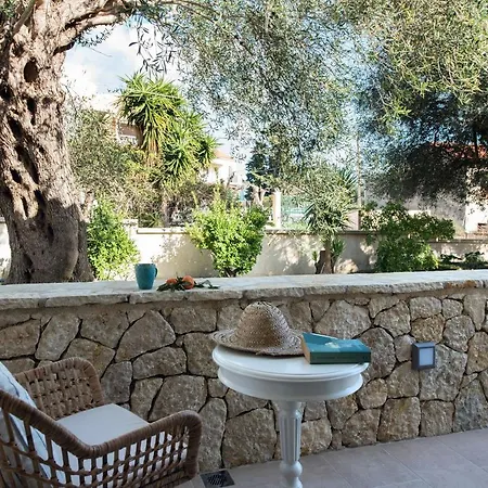 Olive Three-bedroom By Konnect Kato Korakiana