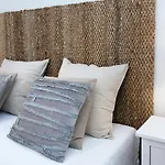펜션 Olive Three-bedroom By Konnect Kato Korakiana