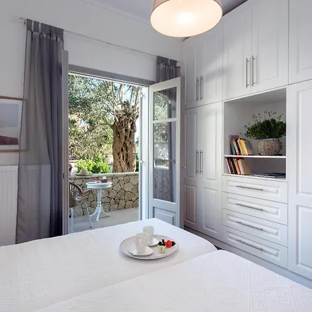 Hébergement de vacances Olive Three-bedroom By Konnect *