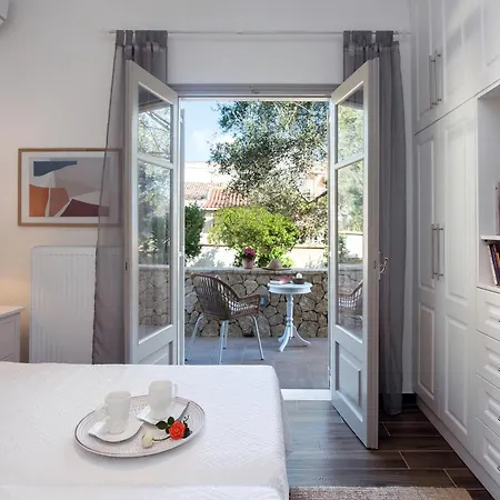 Olive Three-bedroom By Konnect Kato Korakiana